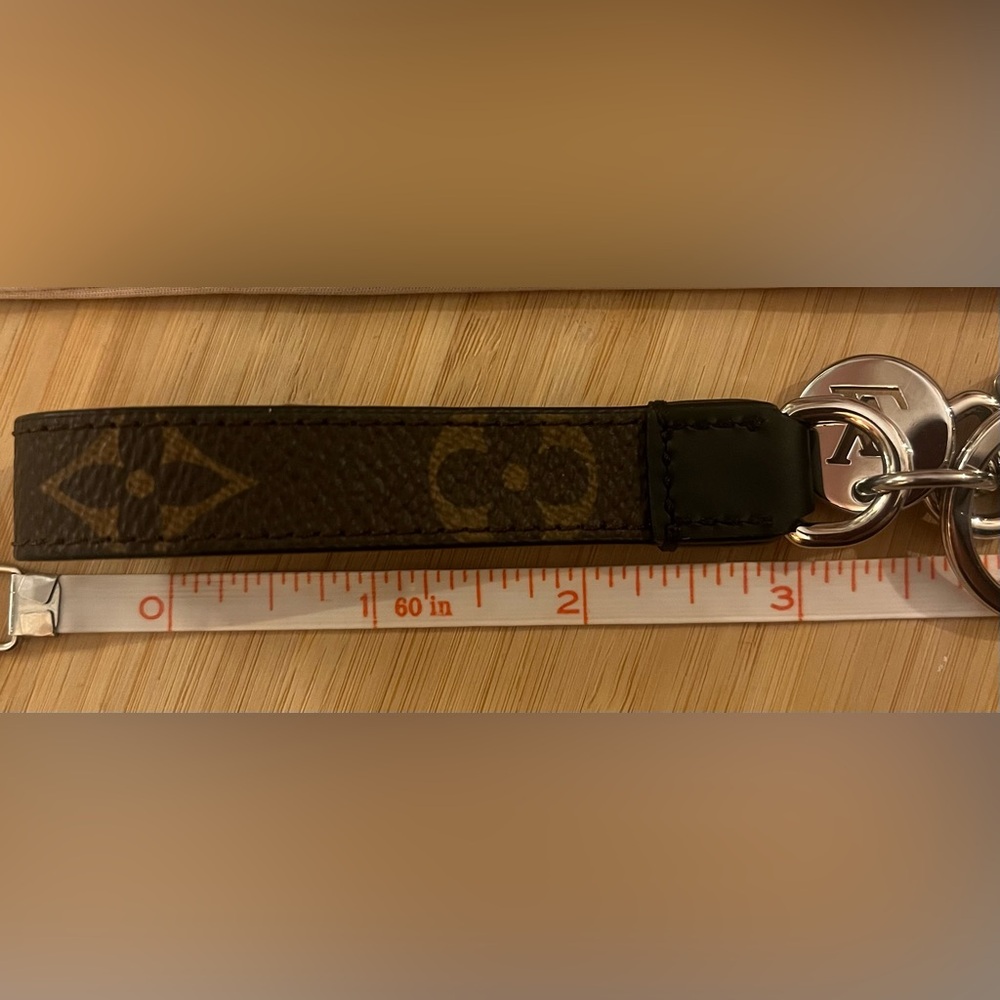 Louis Vuitton Brown and Silver Keychain - Picture 3 of 6